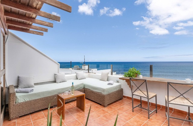 Vacation Home 'Casa Roque' with Sea View, Wi-Fi and Air Conditioning