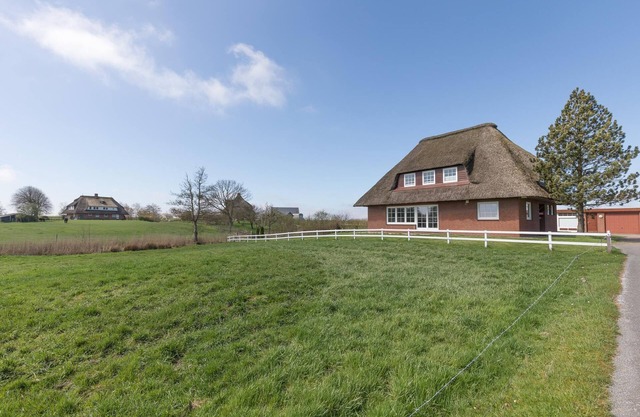Vacation home Käptns Hus in Hattstedtermarsch for up to 8 people