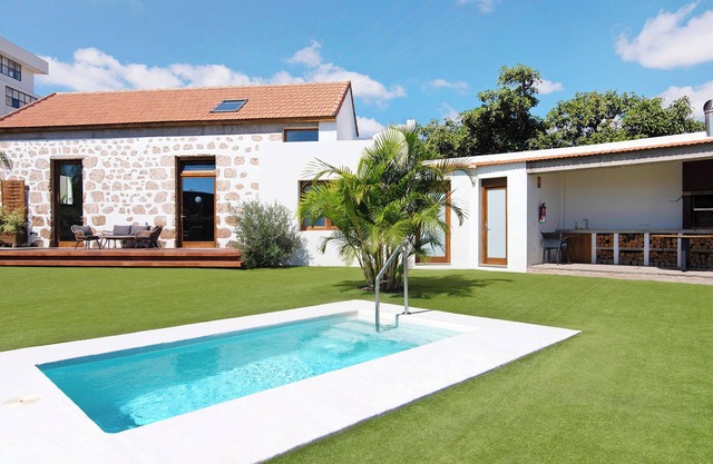 Vacation Home 'El Pozo - Finca La Suerte Grande' with Private Pool, Private Terrace and Wi-Fi