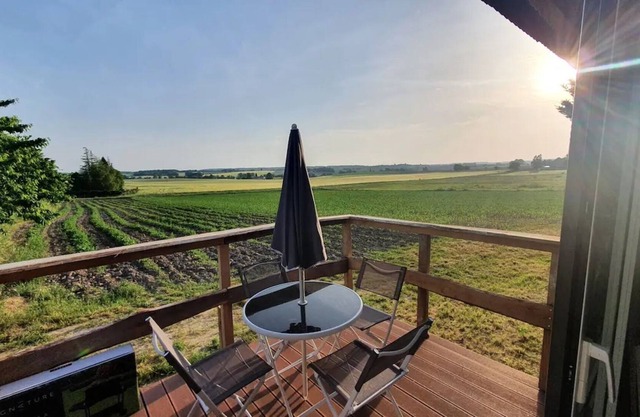 Vacation Home "Gîte Serge" with Shared Terrace, Shared Garden & Wi-Fi