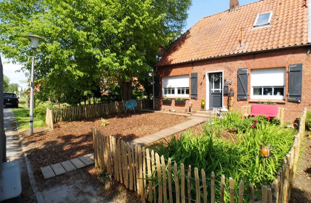 Vacation home Huus an`t Dörpsdiek in Krummhörn, East Frisia, near the dike