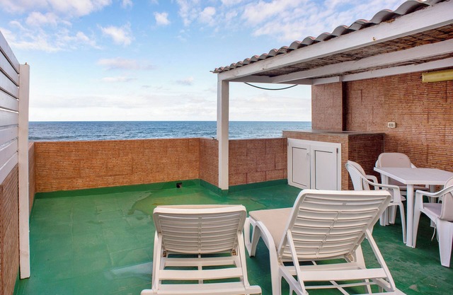 Vacation Home "Las Sales Duplex" with Sea View, Terrace & Wi-Fi