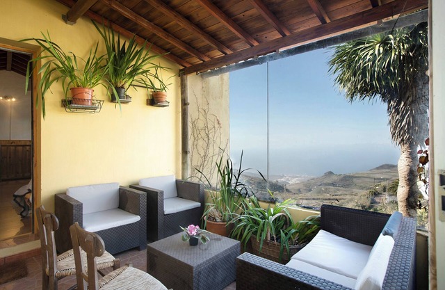 Vacation Home Mirador de Domingo with Mountain View, Sea View, Terraces & Garden