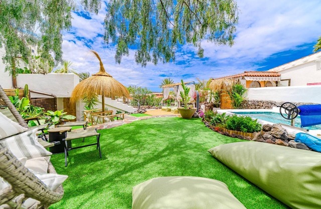 Vacation Home 'Oceania' with Sea View, Wi-Fi and Air Conditioning