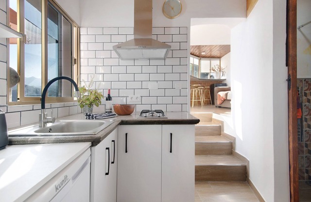 Vacation Home 'Pepa' with Sea View, Private Terrace and Wi-Fi