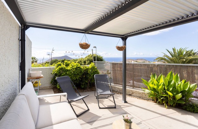 Vacation Home 'Villa En Taro' with Sea View, Private Terrace and Wi-Fi