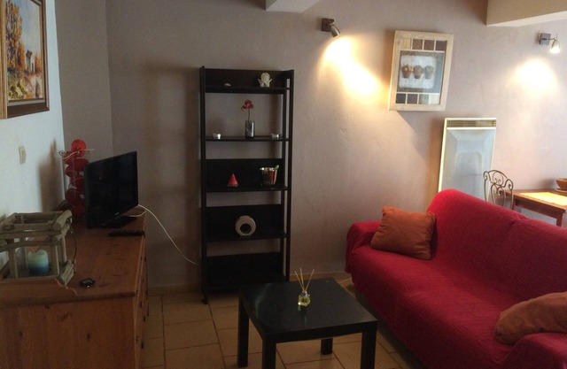 VACATION RENTAL FURNISHED/MEZE
