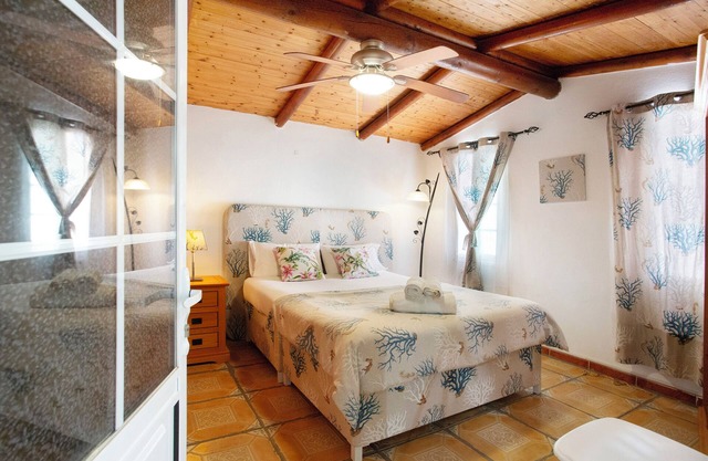 Vacation 'Tejina De Isora' with Private Terrace and Wi-Fi