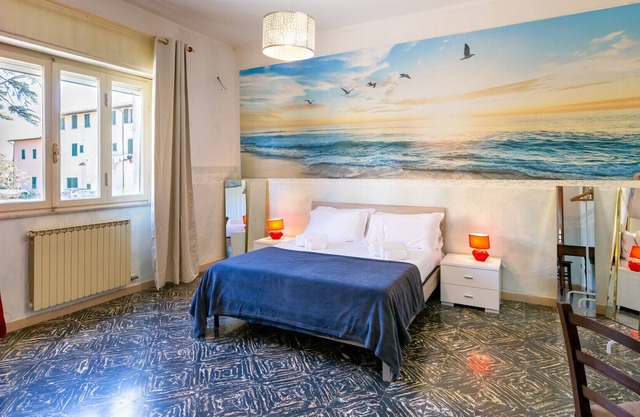 Val d'Arno House with Garden, Parking and Pool