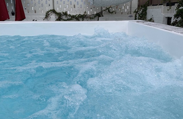 Valtisya House Pool & Airport