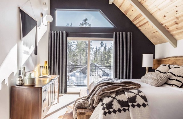 Van Norden Lodge: Serene Lakes + Hot tub & Sauna