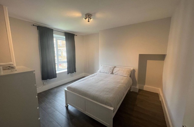 Vauxhall Central Room 3