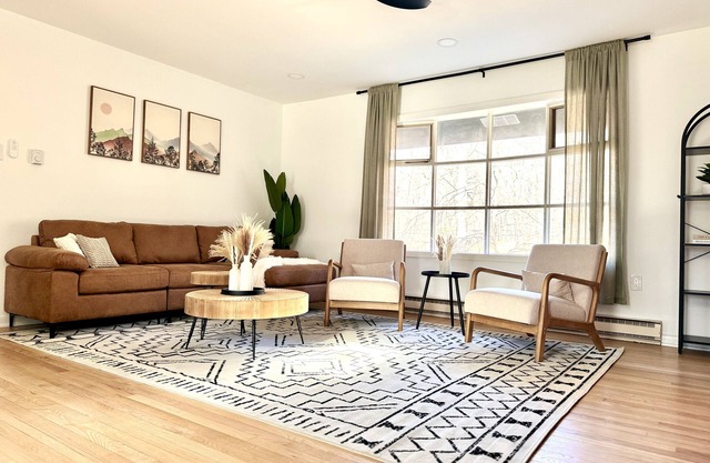 Veda Vista - A Rustic Modern Home 10 min from Harpers Ferry National Park