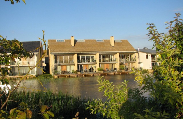 Velvet Lodge - 3 Storey/5 Bed/4 Bath sleeps 10 adults + 2 kids + 2 infants