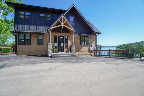 Velvet Monkey Retreat