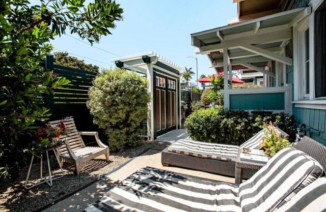 Venice Gem: Private Beach Bungalow, Exclusively Month+
