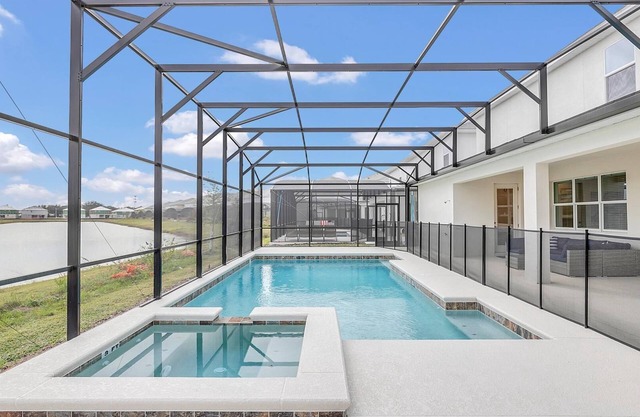 Veranda Palms Resort - 15 Bed 14.5 Baths Villa