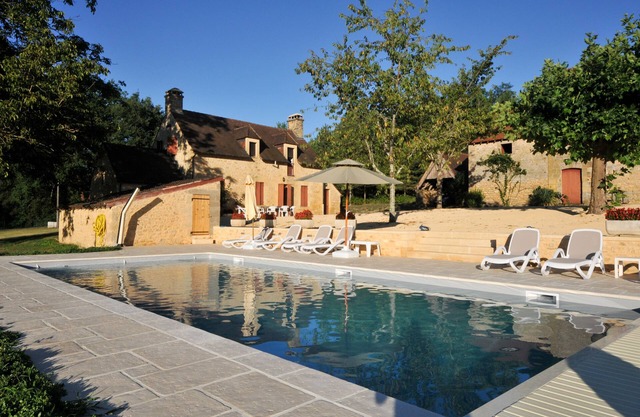 Very good location! Character house with private access to the river