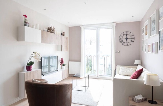 Very luminous 73m² with clear view