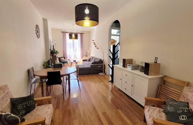 Very QUIET apartment at the foot of the GARIBALDI metro