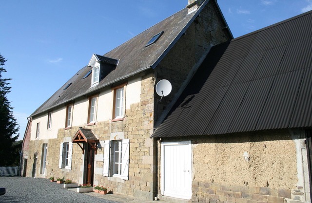 Very Spacious Newly Renovated 18th Century Farmhouse in Semi Rural Setting
