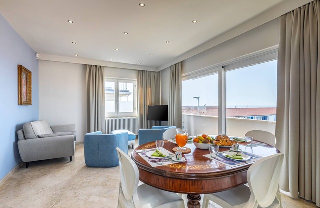 Viareggio Promenade - Sea View Apartment