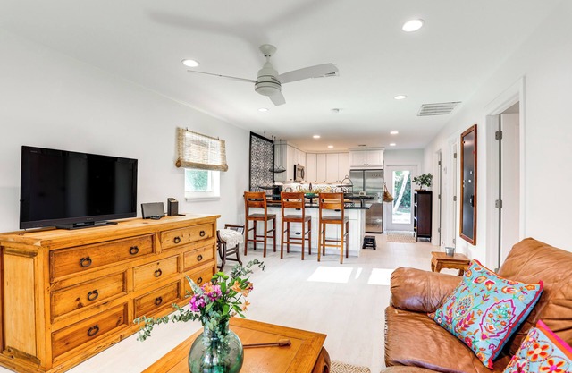 Vibrant North Palm Beach Home ~ 2 Mi to Beach!