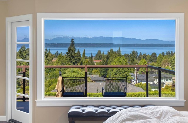 View home in Edmonds Bowl. Indoor outdoor gourmet kitchen & bar for entertaining