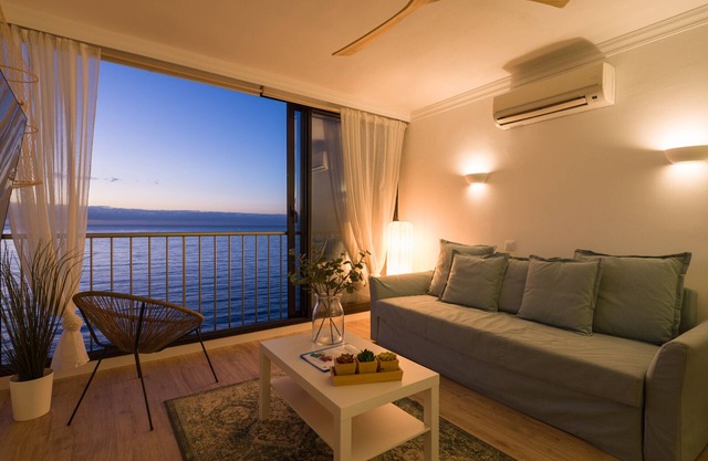 Viewpoint Over The Cliff By CanariasGetaway