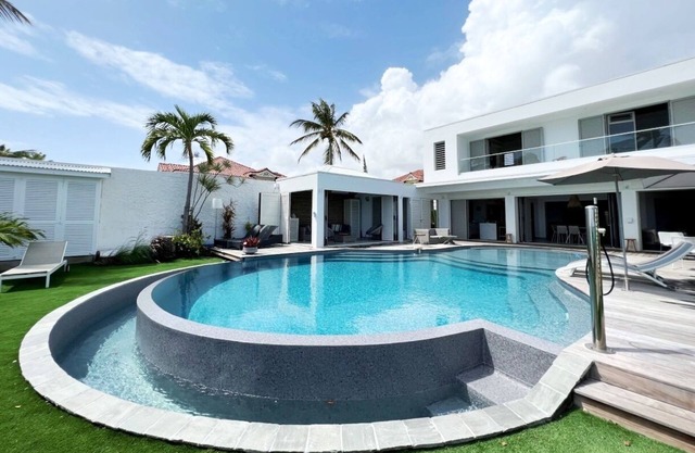 Villa à Saint François G270 5 ch piscine privée