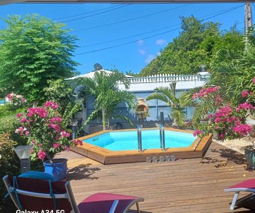 Villa élégante à Bouillante avec piscine privée