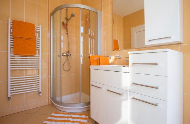 Villa Ajda - Orange Room, Krk