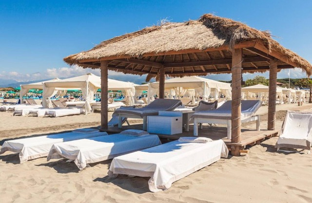 Villa Alberico Suite M 4pax, With A/c, Wifi, Shared Pool, Near Beach Clubs