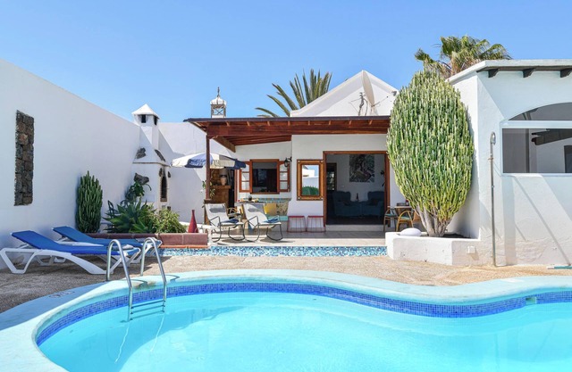 Villa Alex with WiFi and Pool