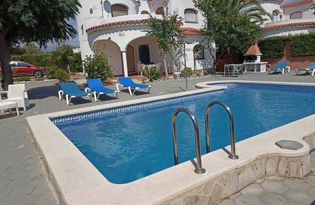 Villa 'Aloy' with Private Pool, Wi-Fi