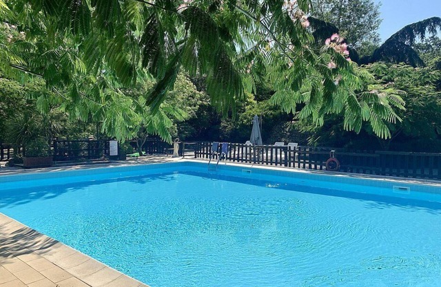 Villa Amarena I: A graceful apartment in the characteristic style of the Tuscan countryside, with Free WI-FI.