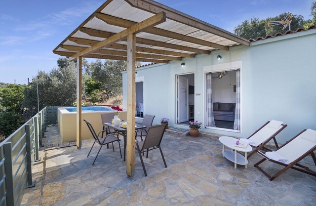 Villa "Amaryllis" with Sea View, 2 Private Terraces & Wi-Fi