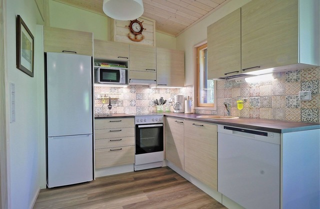 Villa Anchor. New 2BR cottage with sauna. Home is where you drop your Anchor!