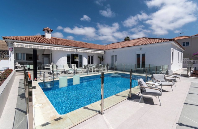 Villa Andrea Rose by Tenerife Villas Online