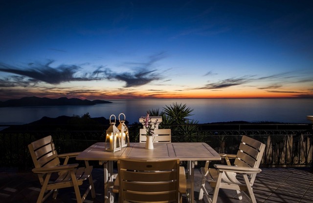 Villa Anna: Original old stone villa close to Fiskardo with private pool & views