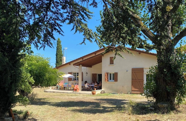Villa Avec Piscine à 5 Minutes de Saint-emilion