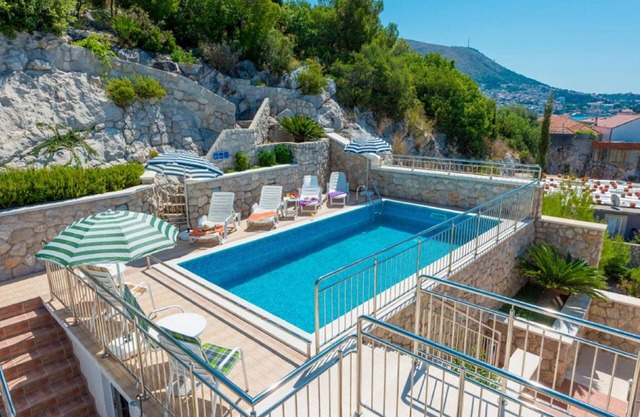 Villa Borna Apartments - Superior Studio Apartment with Terrace and Sea View (2 Adults) - br. 9