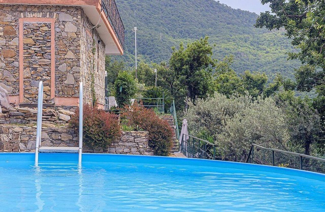 Villa Calida: A welcoming three-story villa which faces the sun and the sea, with Free WI-FI.