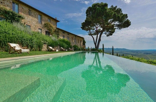 Villa Cerreti stunnin luxury villa former tuscan farm close to Siena