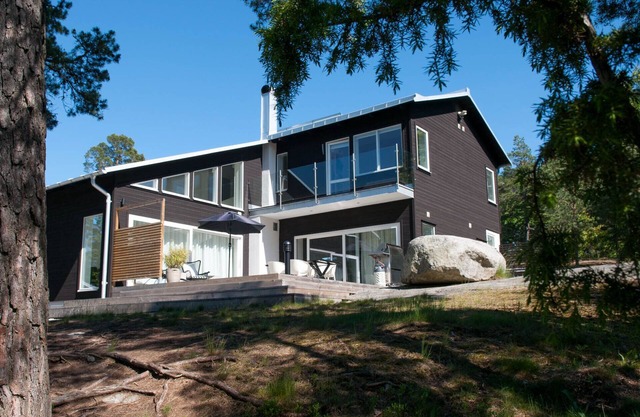 Villa close to both nature and city