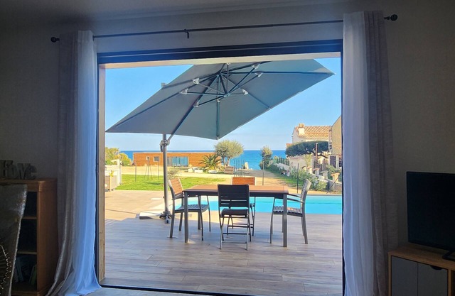 Villa de 100 m² les Pieds Dans L'eau Avec Piscine Privée