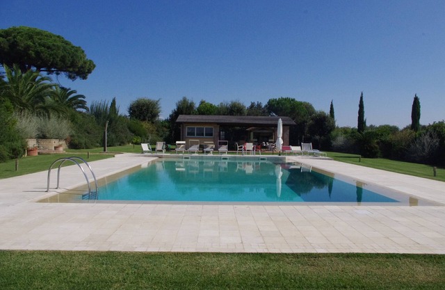 Villa delle Palme near the sea with a wonderful pool