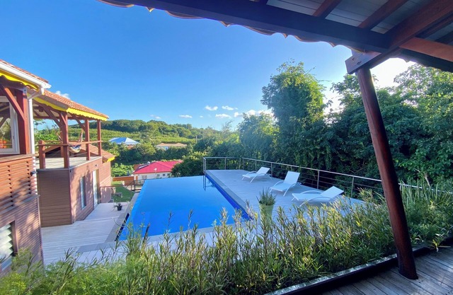 VILLA DES OISEAUX near beach, surf spot, paragliding, ideal for family or friends!