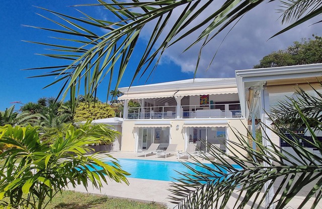 Villa Dexception en Guadeloupe, Avec Piscine Privée et vue mer 180° Saisissante