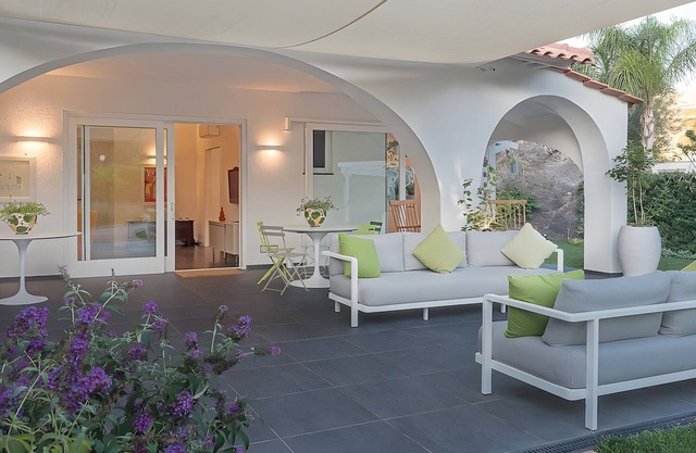 Villa 'Di Charme Ischia Porto' with Shared Terrace, Wi-Fi and Air Conditioning